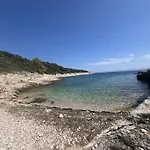 בית נופש In Peru Ki With Swimming Pool Peruški
