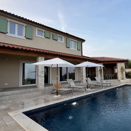 Holiday home In Peru Ki With Swimming Pool