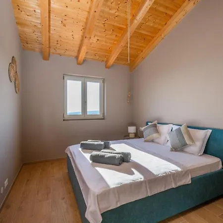 Holiday home In Peru Ki With Swimming Pool Peruski